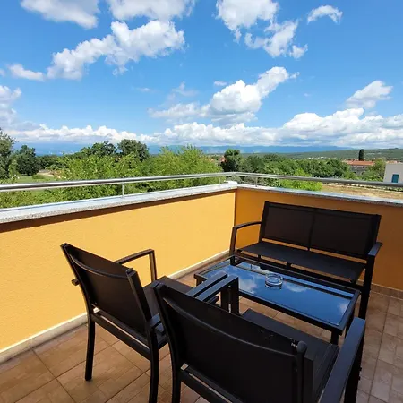 Apartamento Dani 1 By Interhome