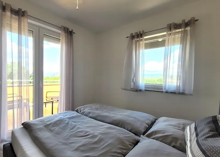 Dani 1 By Interhome Malinska